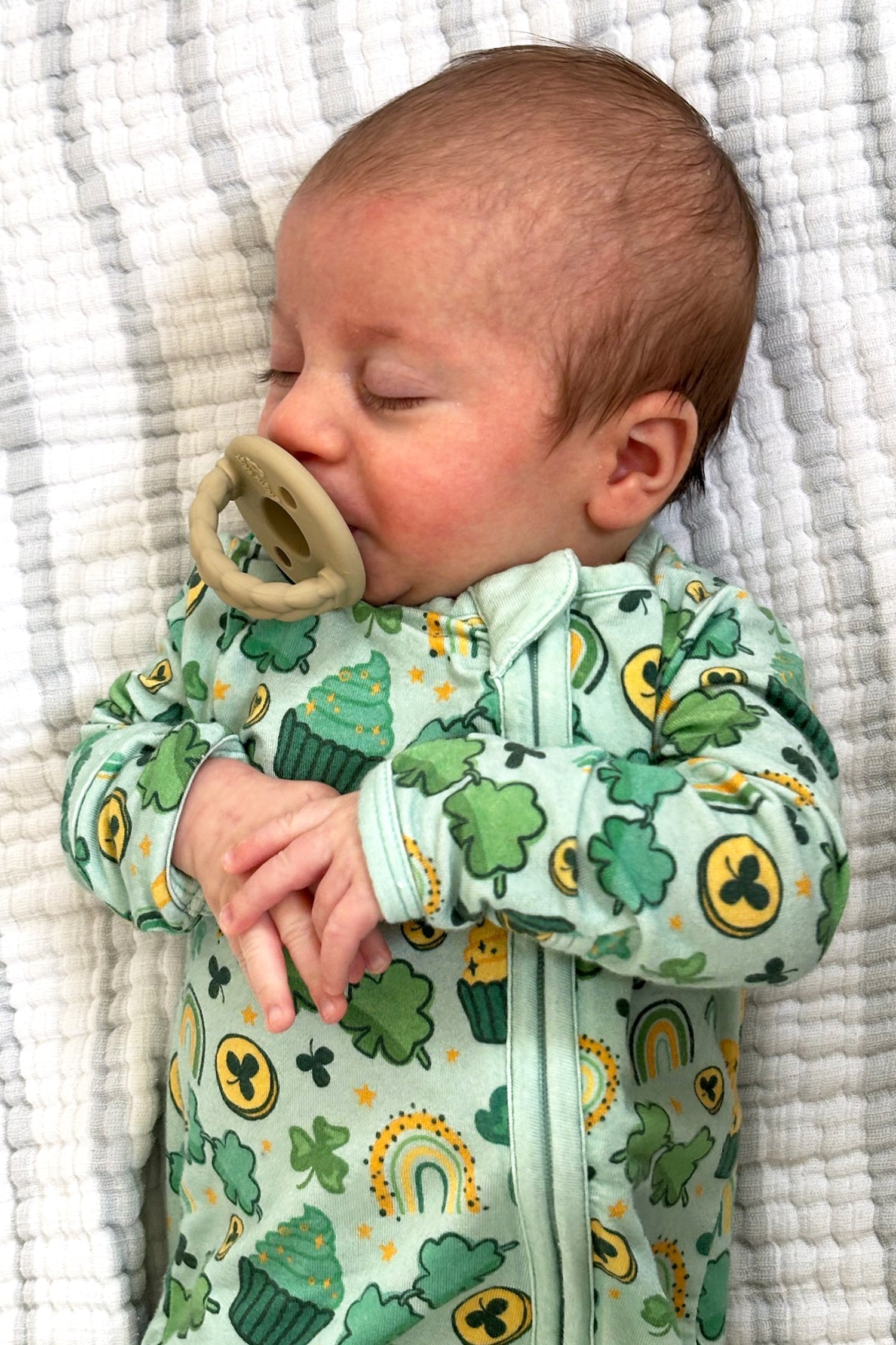 Theodore Soft & Stretchy Zipper Footie - St. Patrick's Day - GuGuTon baby store - Baby Fashion - Toddlers Outfits - Babies Outfits - Toddler Clothes - Kids Clothing - Newborn Clothes - Newborn Wear - Kids Wear - Trending Clothes - Trending Outfits - Fall Fashion - Winter Fashion - Girls Clothes - Boys Clothes - Babies Wear - Kids Accessories - KidsWear - Summer Clothes - Summer Fashion - Summer Trend - Falls Sweaters - Tops - Bottom - Jeans - Blouse - Dresses - Newborn Dresses - Toys