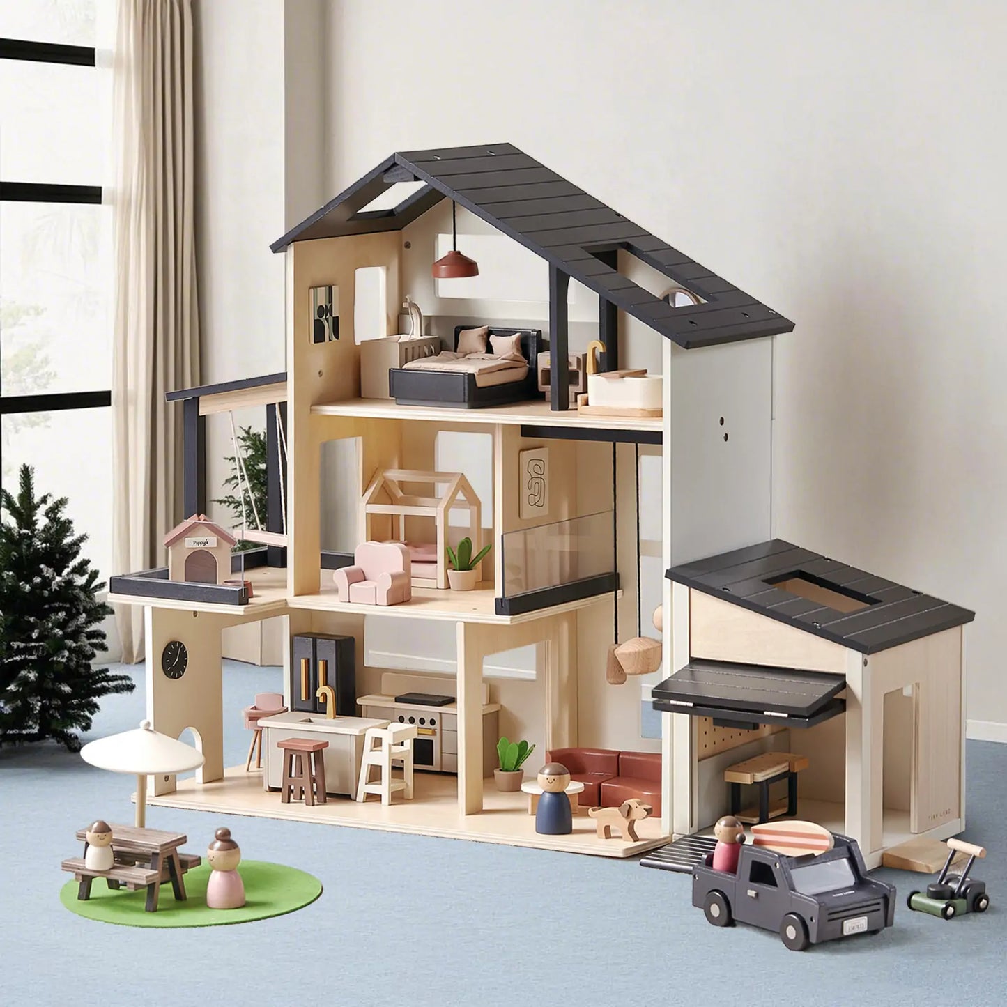 Wooden Dollhouse - Garage