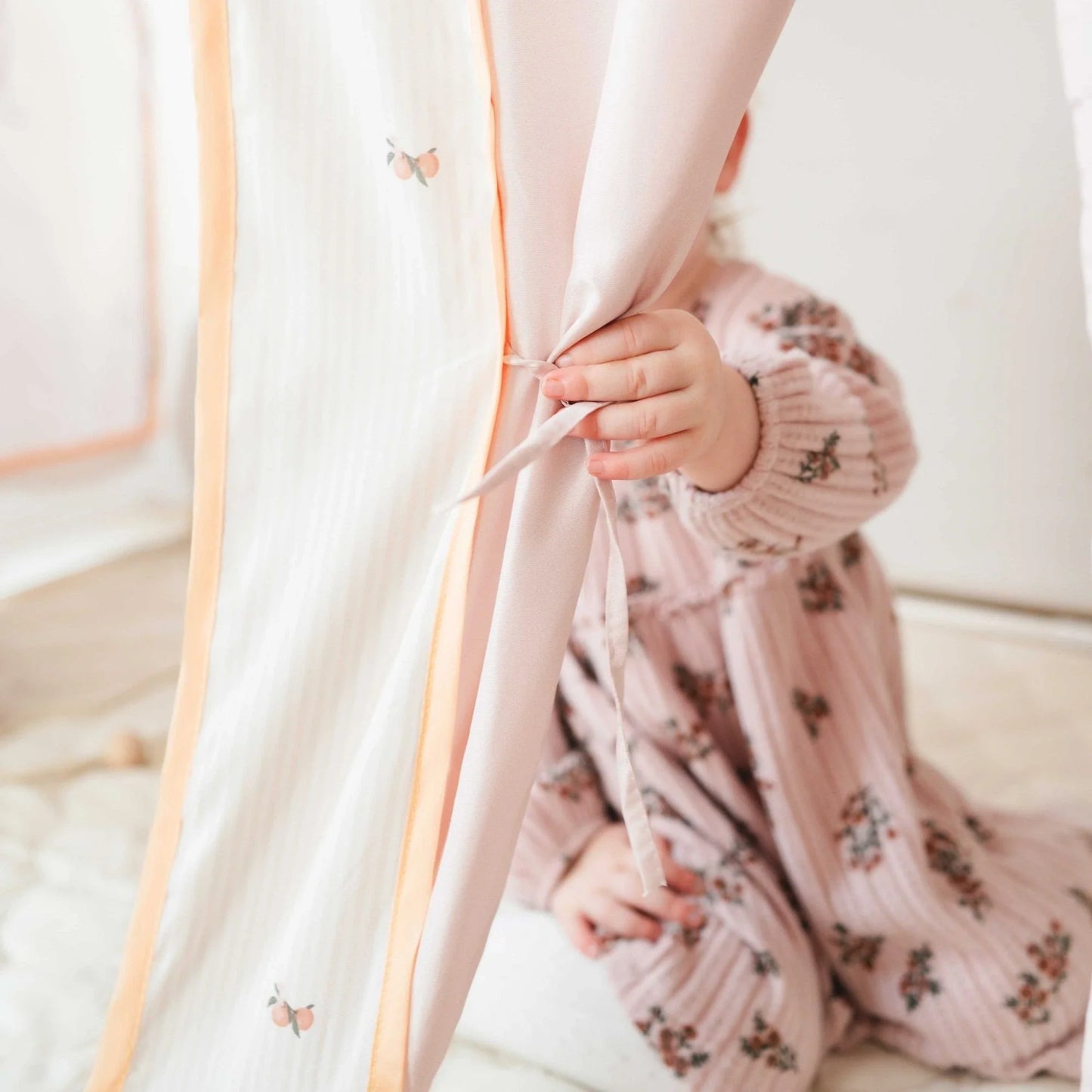 Sweet Citrus Kids Play Tent – White and Pink Indoor Playhouse