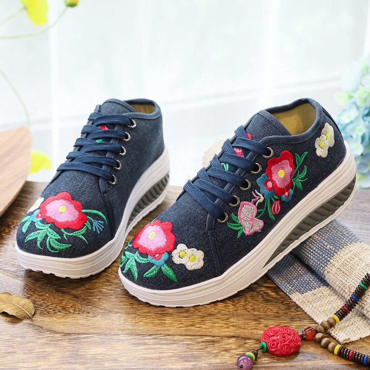 Paula Casual Printed Canvas Shoes - GuGuTon baby store - Baby Fashion - Toddlers Outfits - Babies Outfits - Toddler Clothes - Kids Clothing - Newborn Clothes - Newborn Wear - Kids Wear - Trending Clothes - Trending Outfits - Fall Fashion - Winter Fashion - Girls Clothes - Boys Clothes - Babies Wear - Kids Accessories - KidsWear - Summer Clothes - Summer Fashion - Summer Trend - Falls Sweaters - Tops - Bottom - Jeans - Blouse - Dresses - Newborn Dresses - Toys