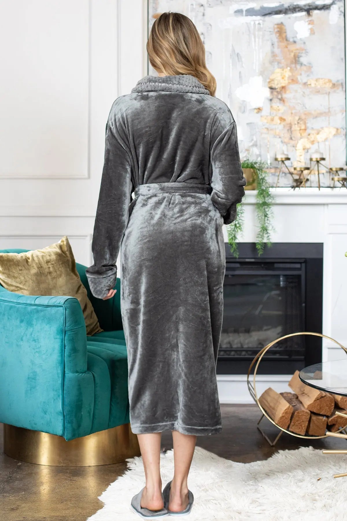 Yojaini Ultra Soft Plush Bathrobe