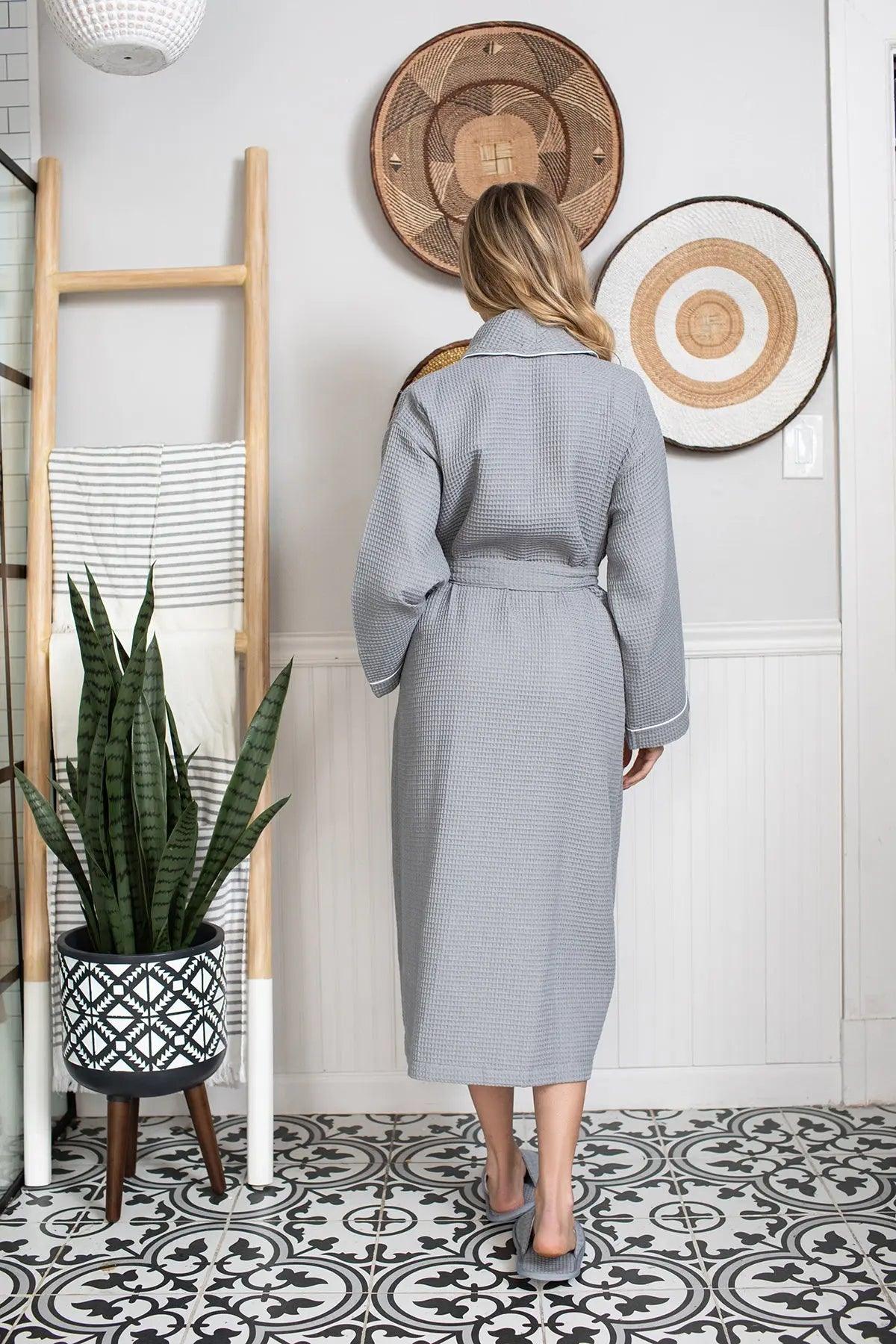 Alicia Waffle Piping Bathrobe – Lightweight Spa-Style Comfort