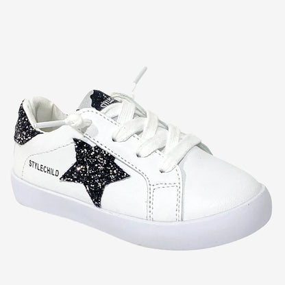Henley White Leather Upper Accent Sneaker