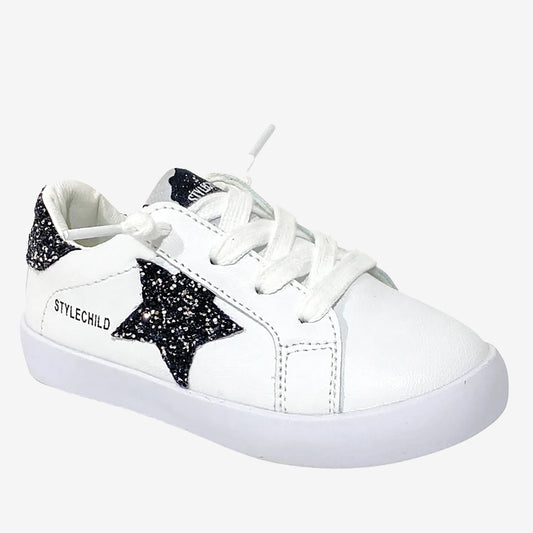 Henley White Leather Upper Accent Sneaker