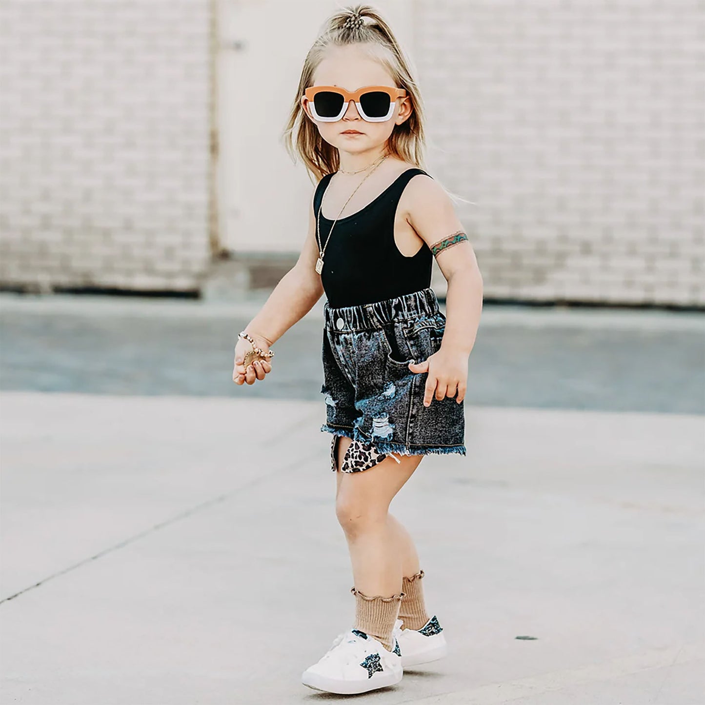 Henley White Leather Upper Accent Sneaker