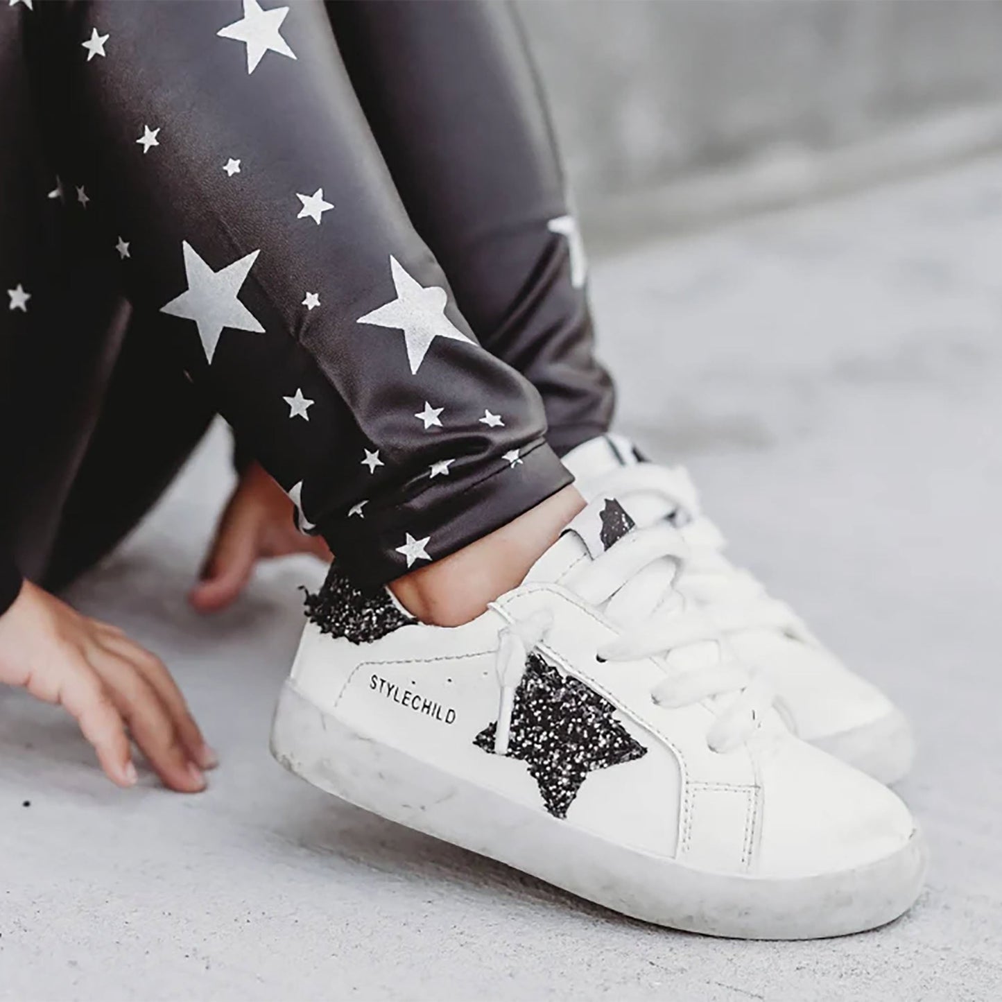 Henley White Leather Upper Accent Sneaker