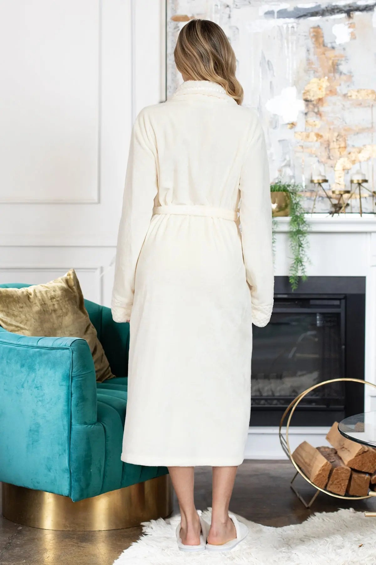 Yojaini Ultra Soft Plush Bathrobe